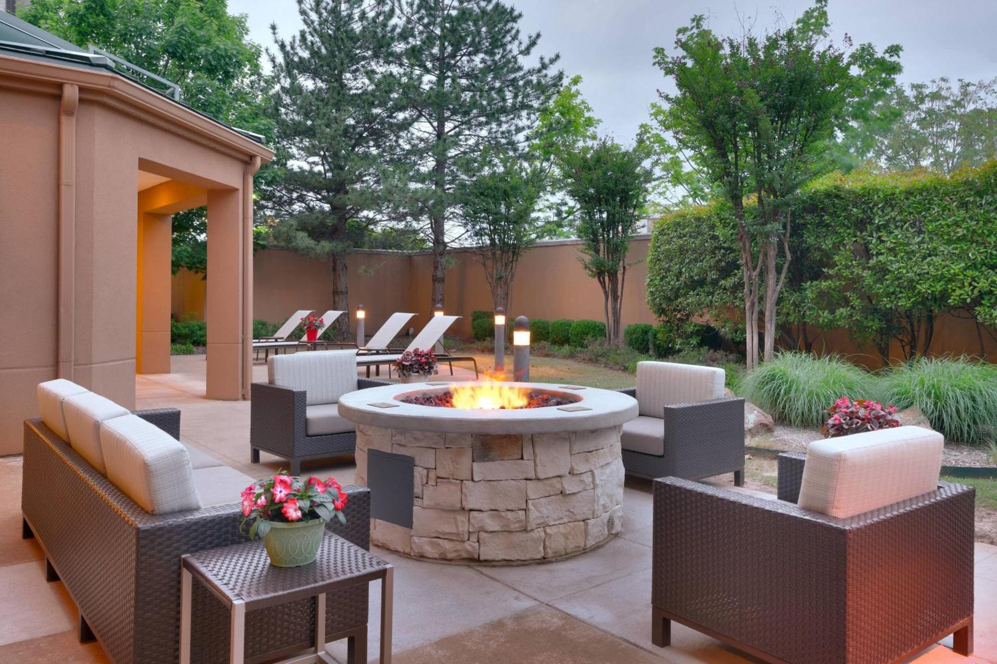 Courtyard By Marriott Oklahoma City Northwest Экстерьер фото