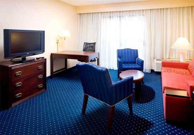 Courtyard By Marriott Oklahoma City Northwest Номер фото