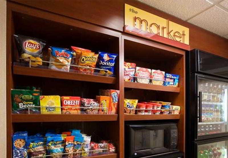 Courtyard By Marriott Oklahoma City Northwest Удобства фото