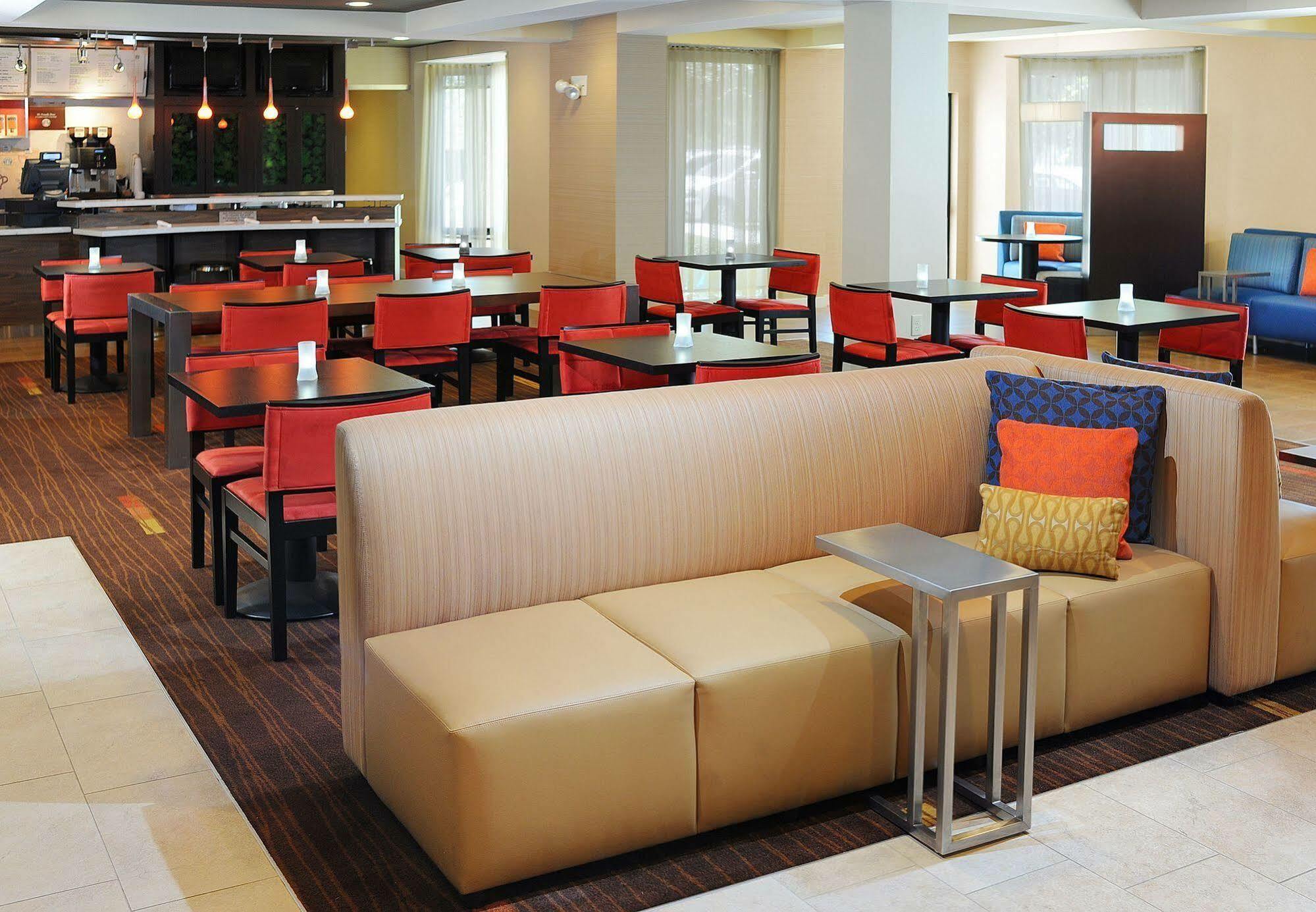 Courtyard By Marriott Oklahoma City Northwest Экстерьер фото