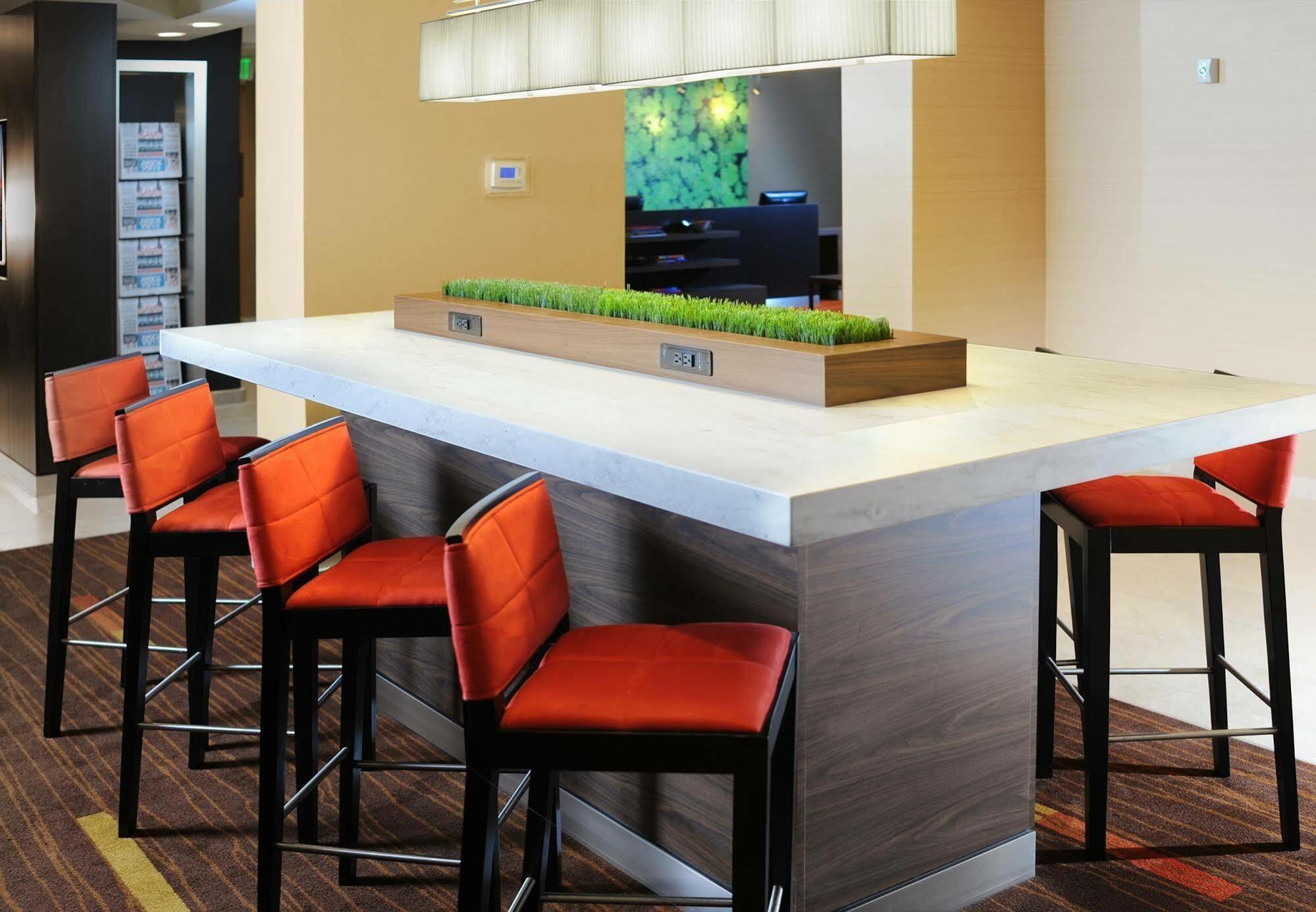 Courtyard By Marriott Oklahoma City Northwest Экстерьер фото